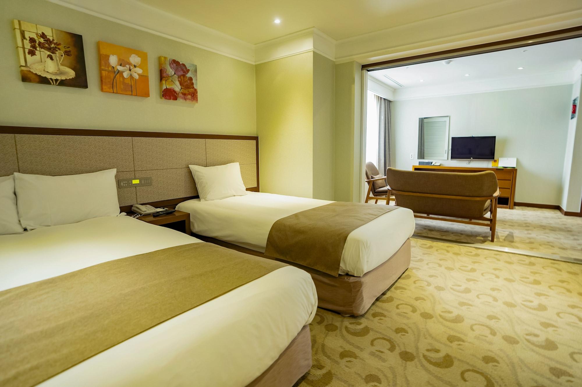 สตาซ โฮเต็ล เชจู โรเบโร Hotel เมืองเชจู ภายนอก รูปภาพ