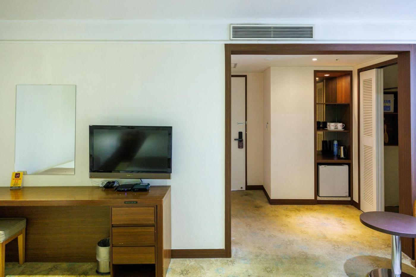 สตาซ โฮเต็ล เชจู โรเบโร Hotel เมืองเชจู ภายนอก รูปภาพ