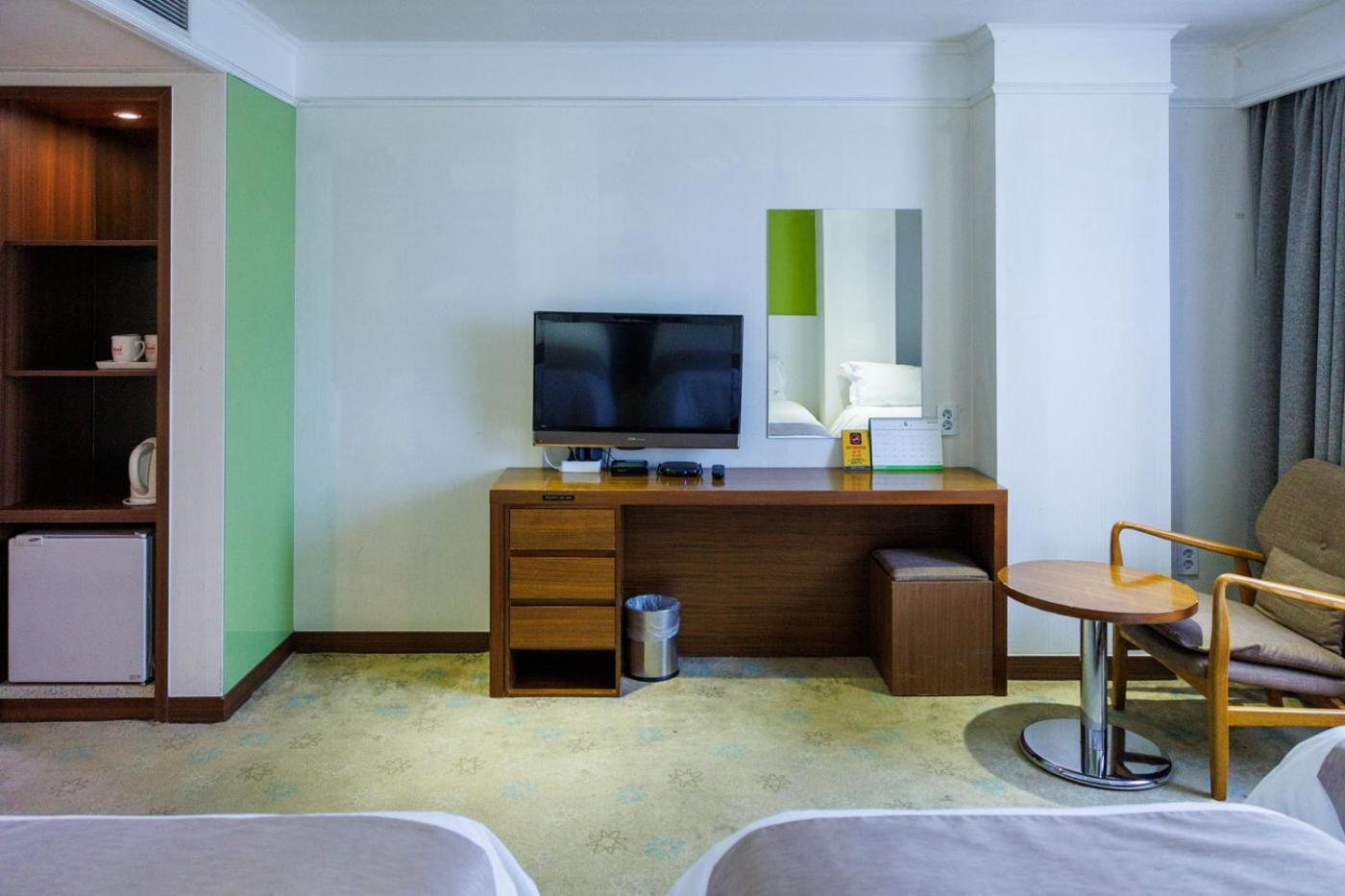 สตาซ โฮเต็ล เชจู โรเบโร Hotel เมืองเชจู ภายนอก รูปภาพ