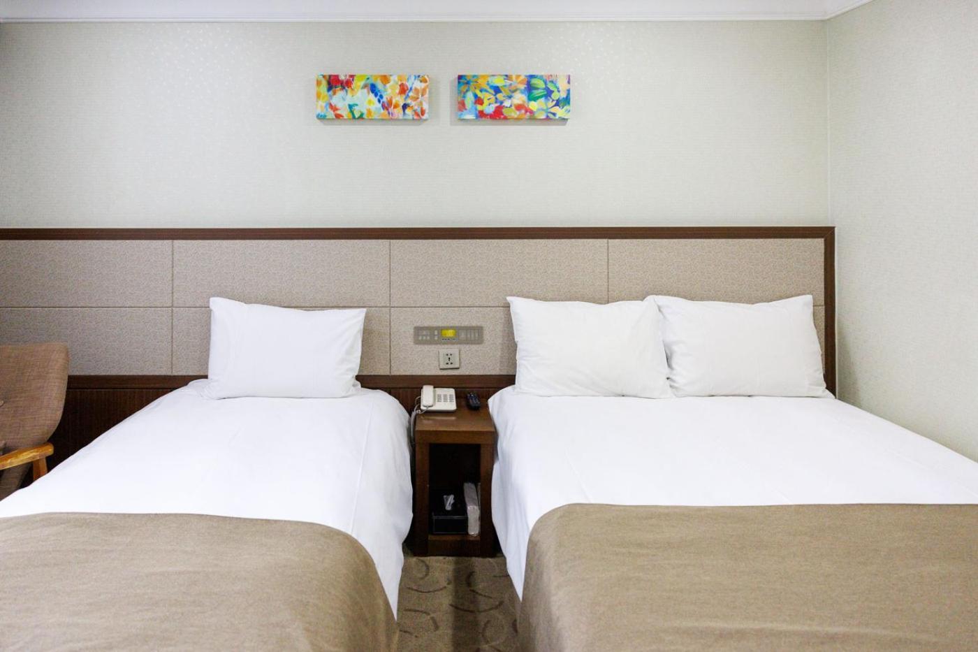 สตาซ โฮเต็ล เชจู โรเบโร Hotel เมืองเชจู ภายนอก รูปภาพ