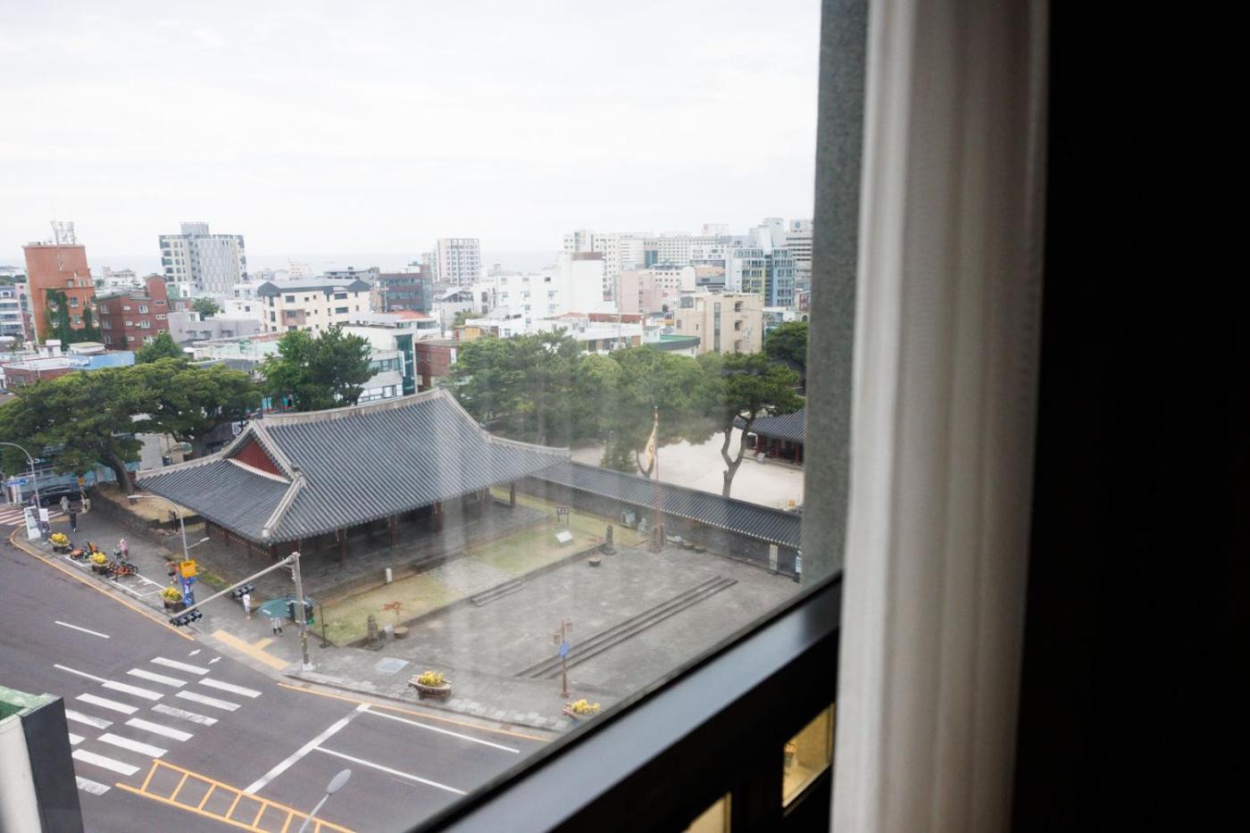 สตาซ โฮเต็ล เชจู โรเบโร Hotel เมืองเชจู ภายนอก รูปภาพ