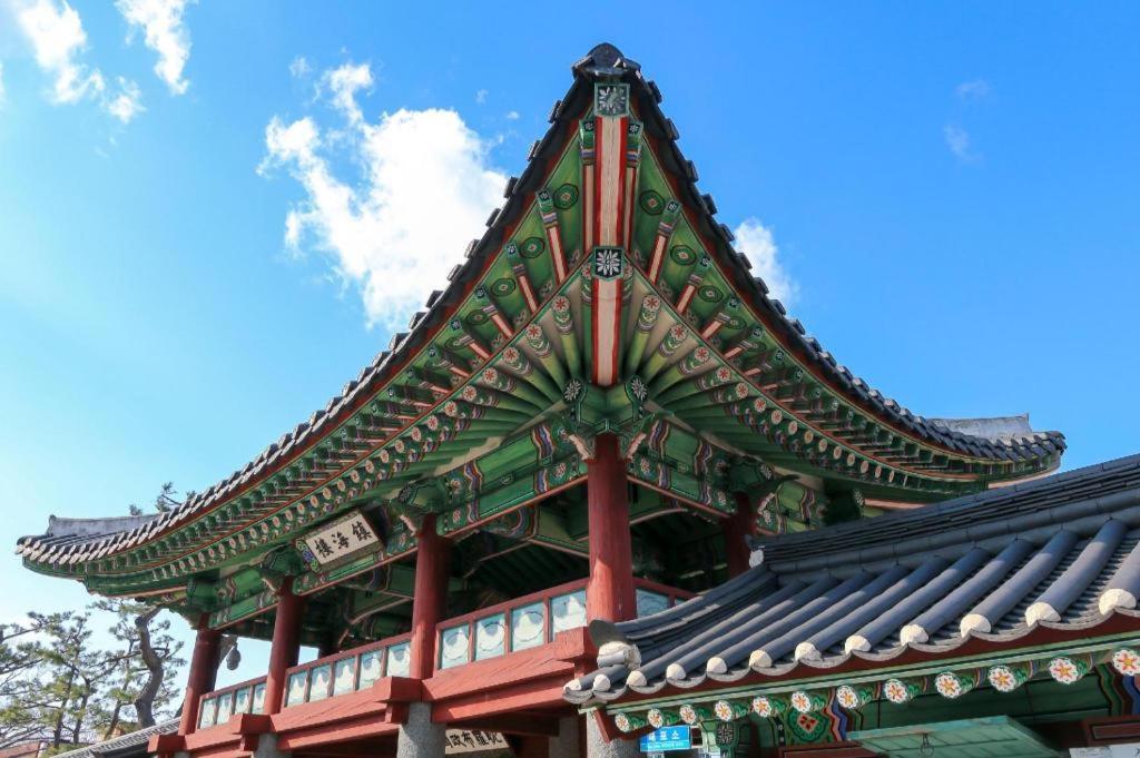 สตาซ โฮเต็ล เชจู โรเบโร Hotel เมืองเชจู ภายนอก รูปภาพ