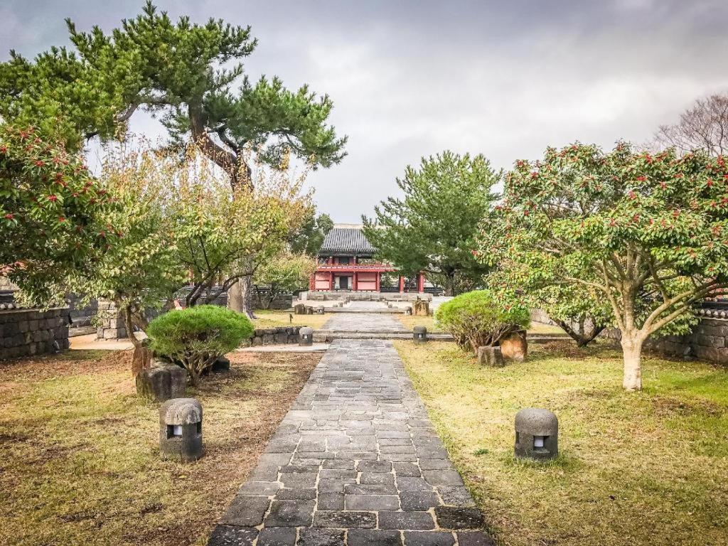 สตาซ โฮเต็ล เชจู โรเบโร Hotel เมืองเชจู ภายนอก รูปภาพ